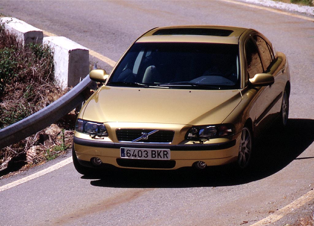 VOLVO S60 2.4i 4P DESDE 2001 HASTA 2004